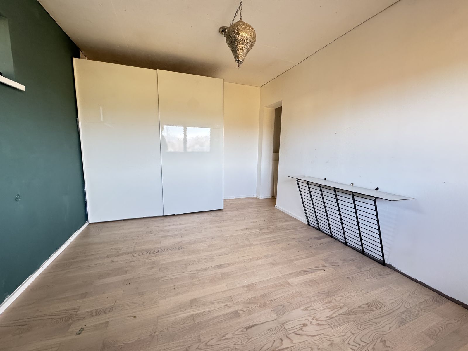 Bungalow mit traumhaftem Wintergarten in ruhiger Wohngegend – 9