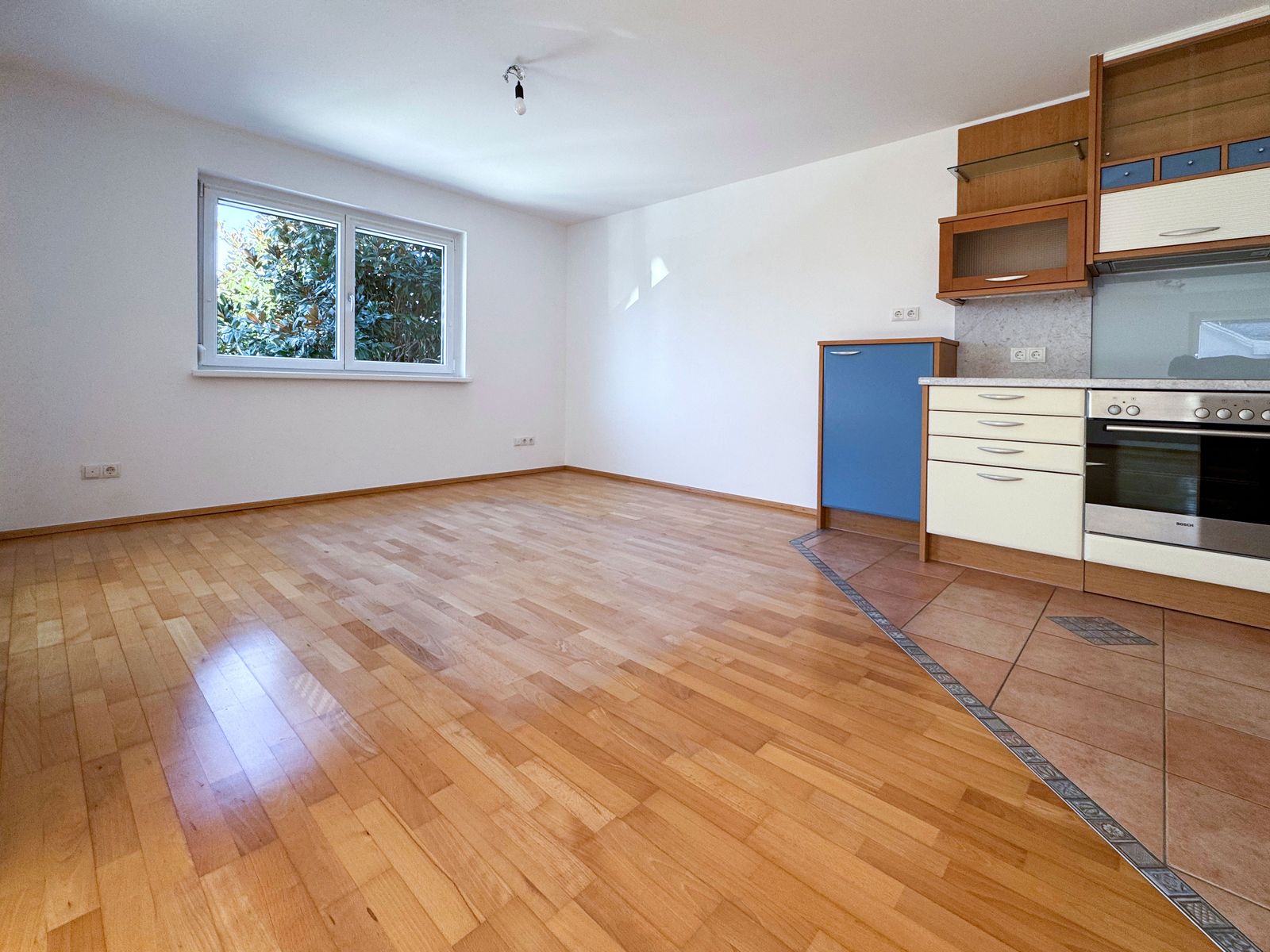 Gepflegte 3-Zimmerwohnung in kleiner Wohnanlage mit nur 4 Einheiten – 2