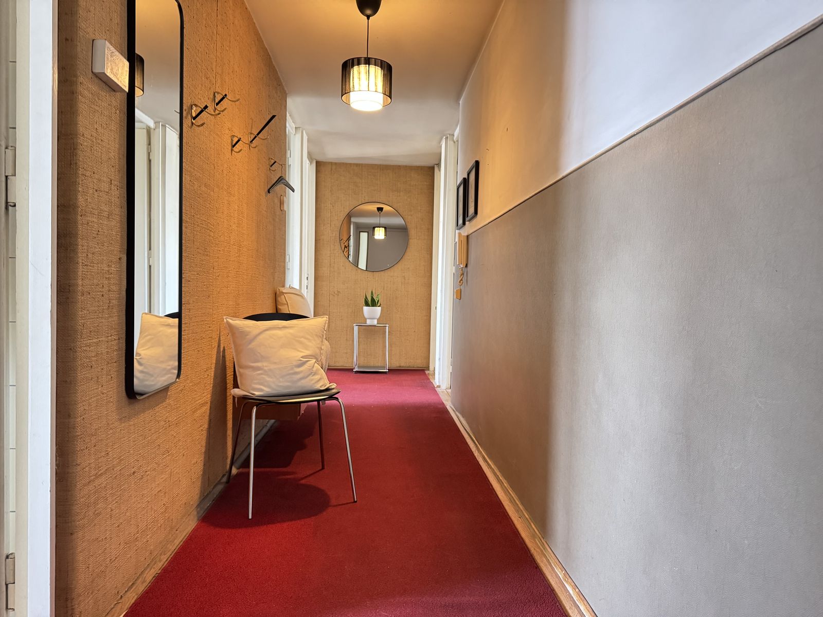 3-Zimmerwohnung mit viel Potential in sehr zentraler Lage – 2