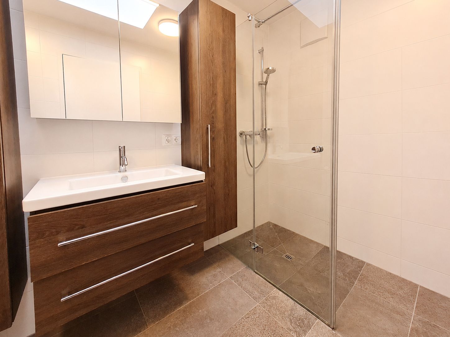 Moderne 3-Zimmer-Dachgeschosswohnung mit idealem Grundriss in ruhiger Wohnlage – 6