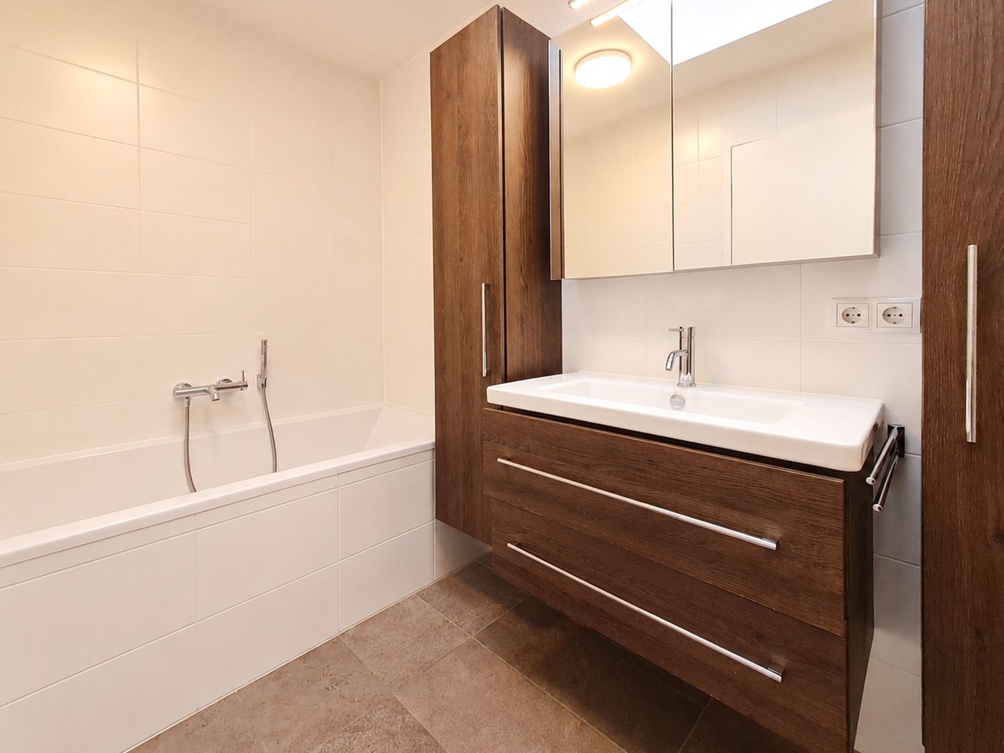 Moderne 3-Zimmer-Dachgeschosswohnung mit idealem Grundriss in ruhiger Wohnlage – 7
